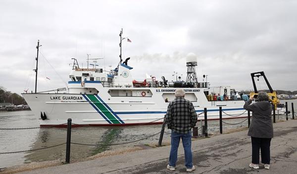 Aboard the Lake Guardian, scientists fish for the story of Lake Ontario