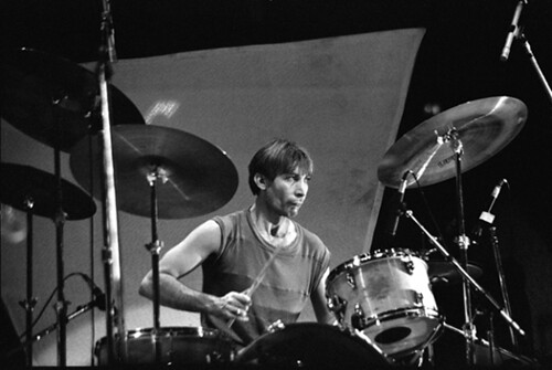 rolling stones drummer charlie watts passes away
