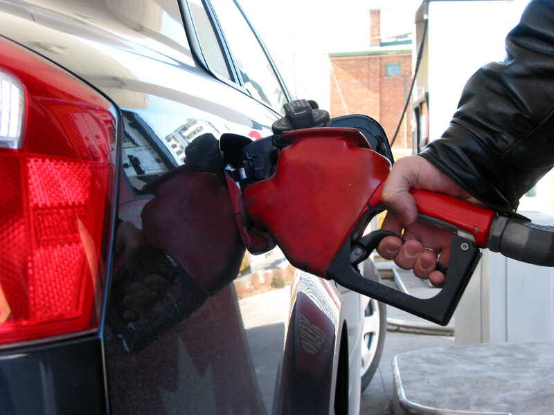 fill up now before gas prices rise saturday 2
