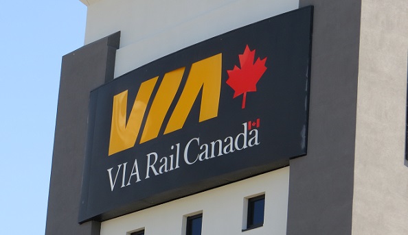 via rail workers ratify new contract