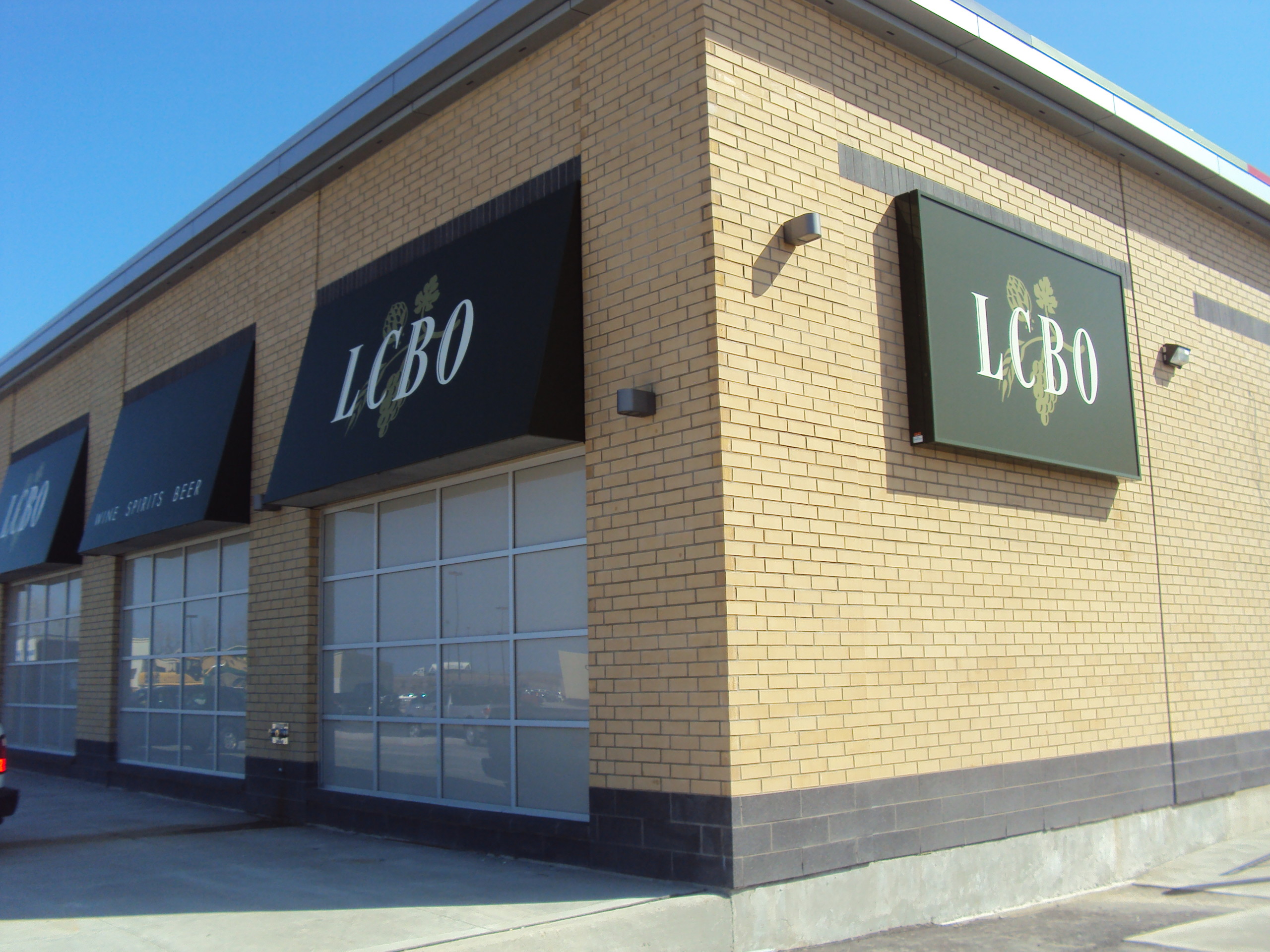 lcbo scrapping single use paper bags scaled